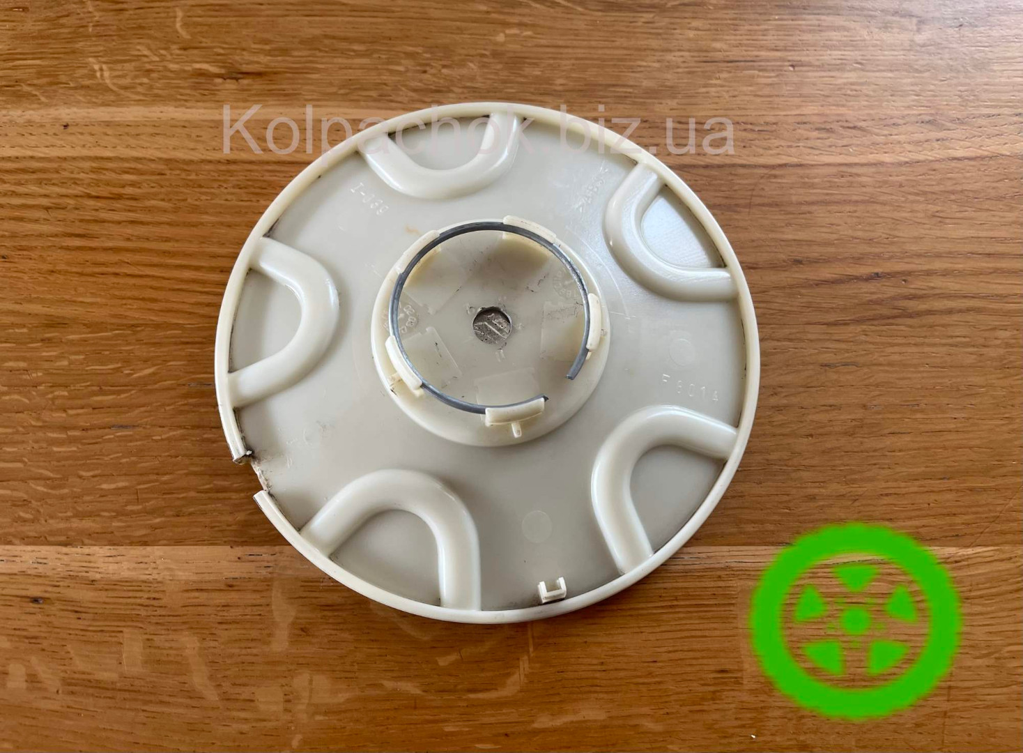 Оригінальний ковпачок для дисків Giro F8014