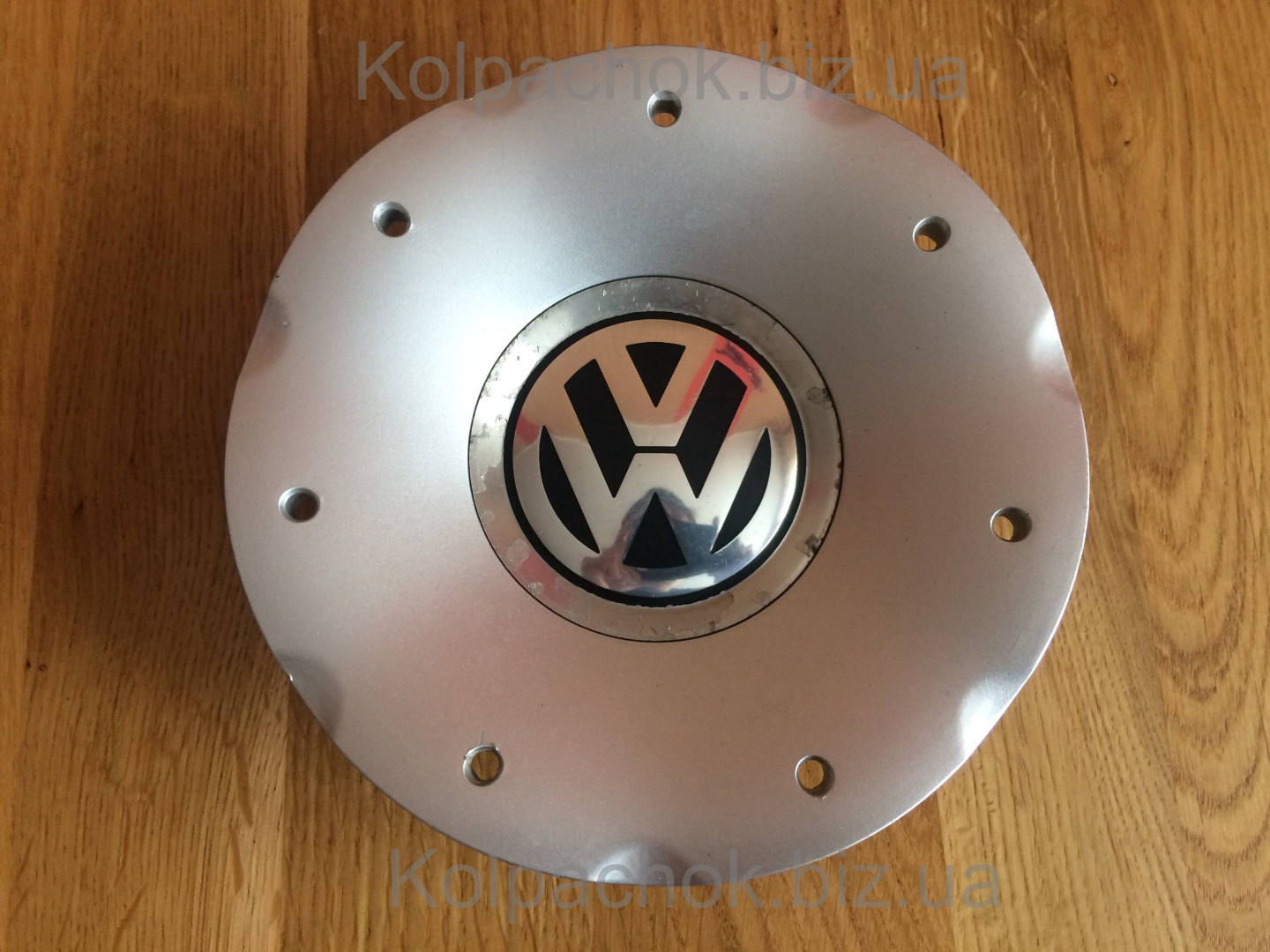 Wheel center  caps Volkswagen Touareg 7L6601149G