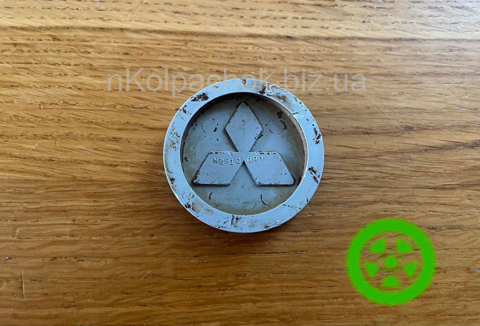 Оригінальний ковпачок для дисків Mitsubishi MB910099