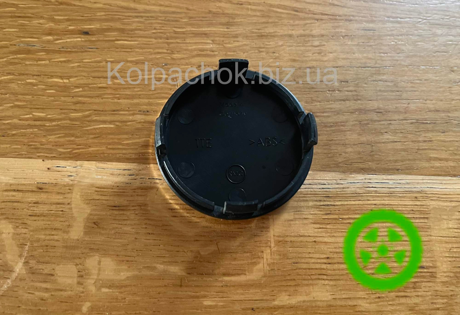 Оригінальний ковпачок для дисків Toyota PZ406-X0677-ZC