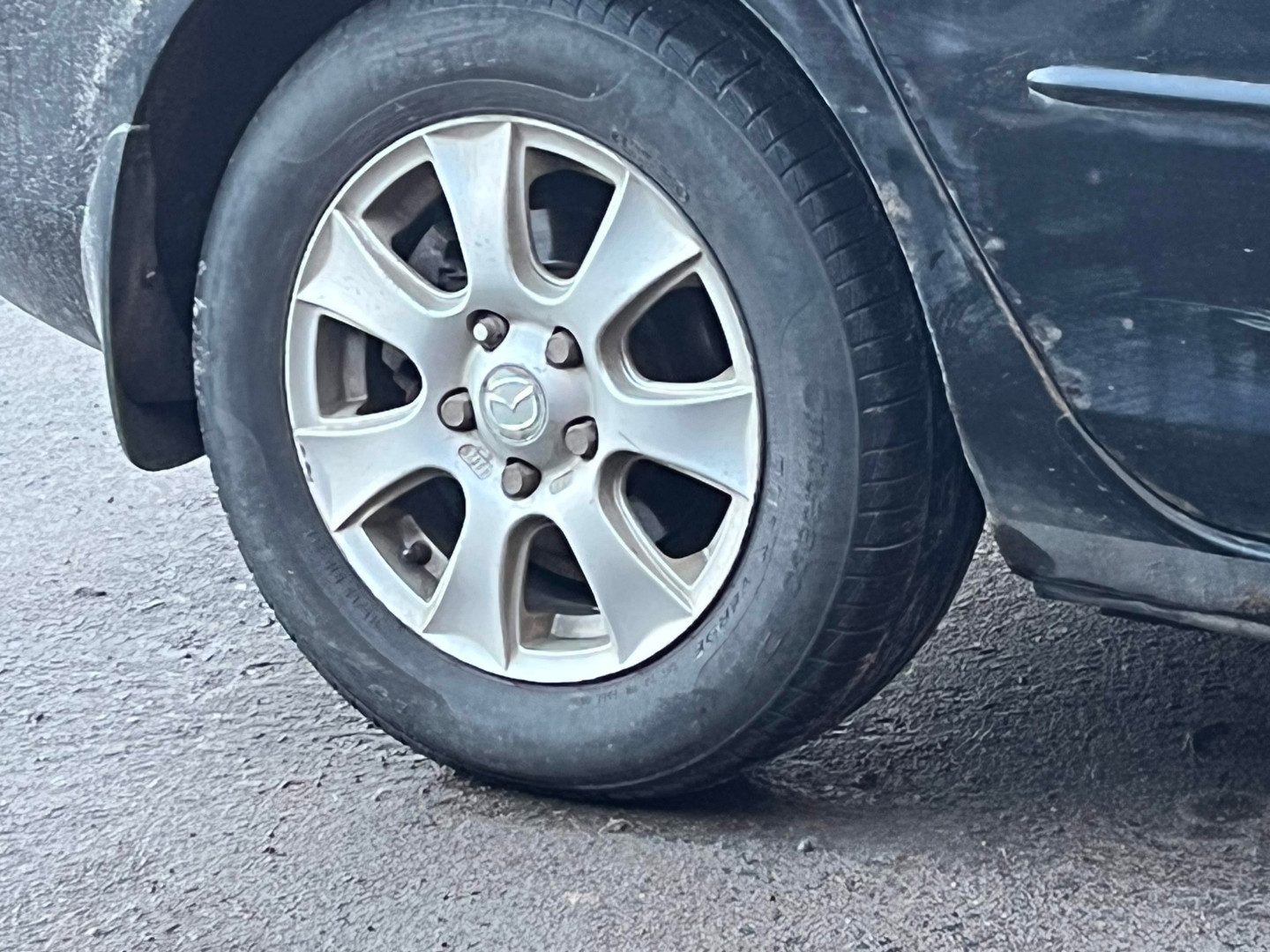 Ковпачки на диски з лого Mazda C005