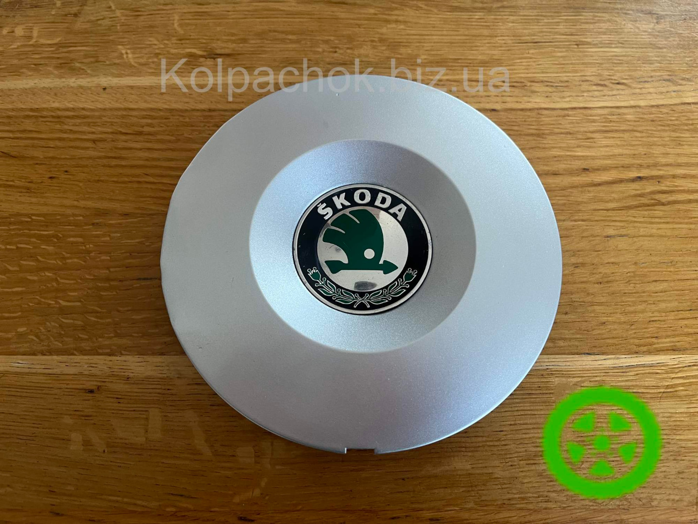 Оригинальный колпачок на  диски Skoda 3U0601149B