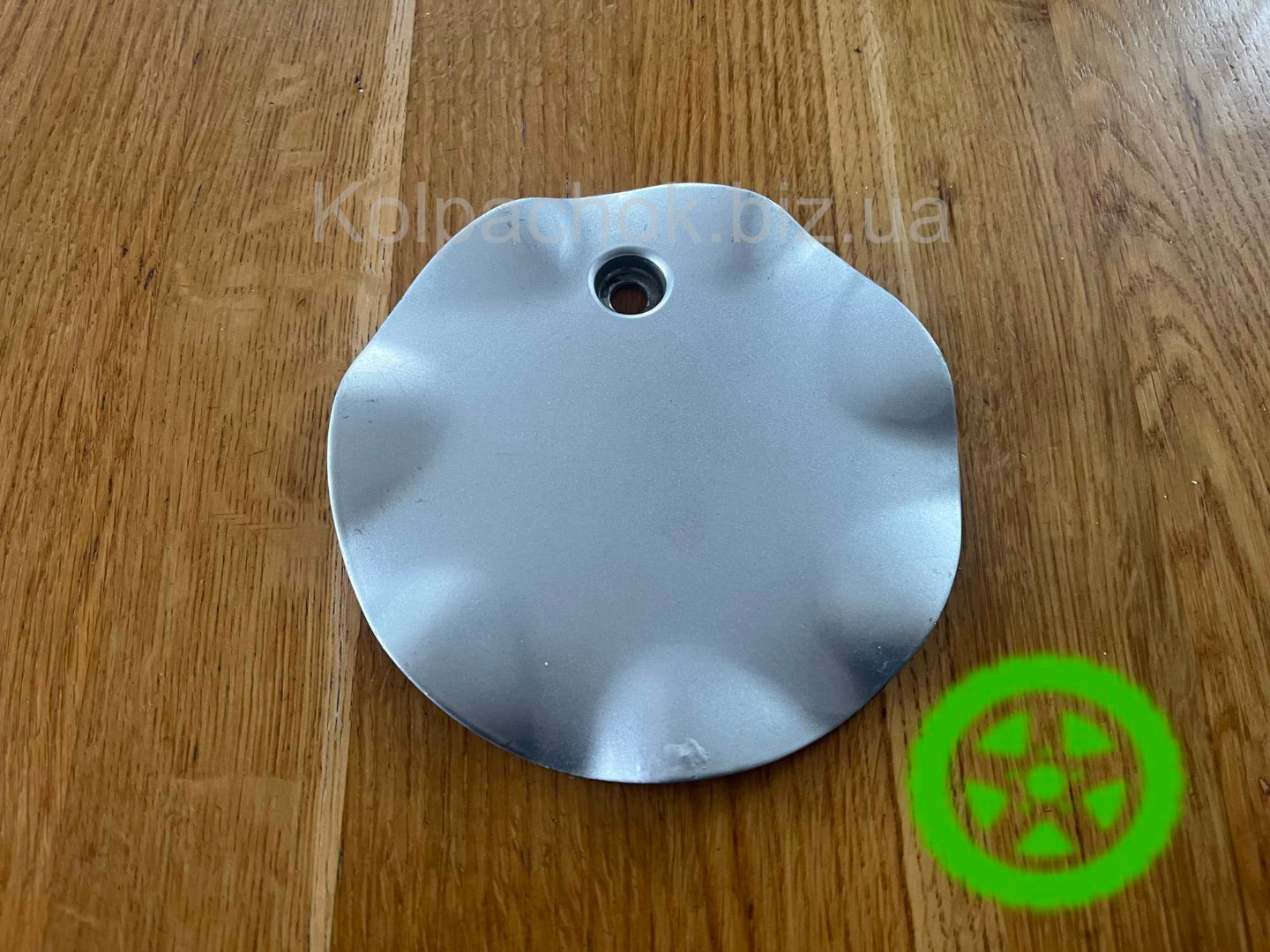 Wheel center  caps  Renault 7701413028 (original)