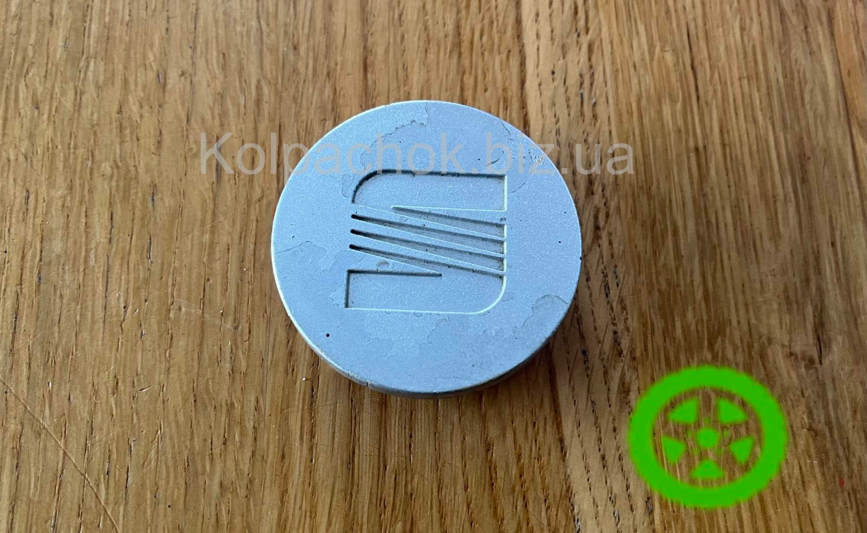 Оригинальный колпачок на диски Seat 6K0071213