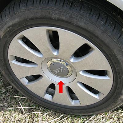 Оригінальний ковпачок для дисків Audi 4F0601165