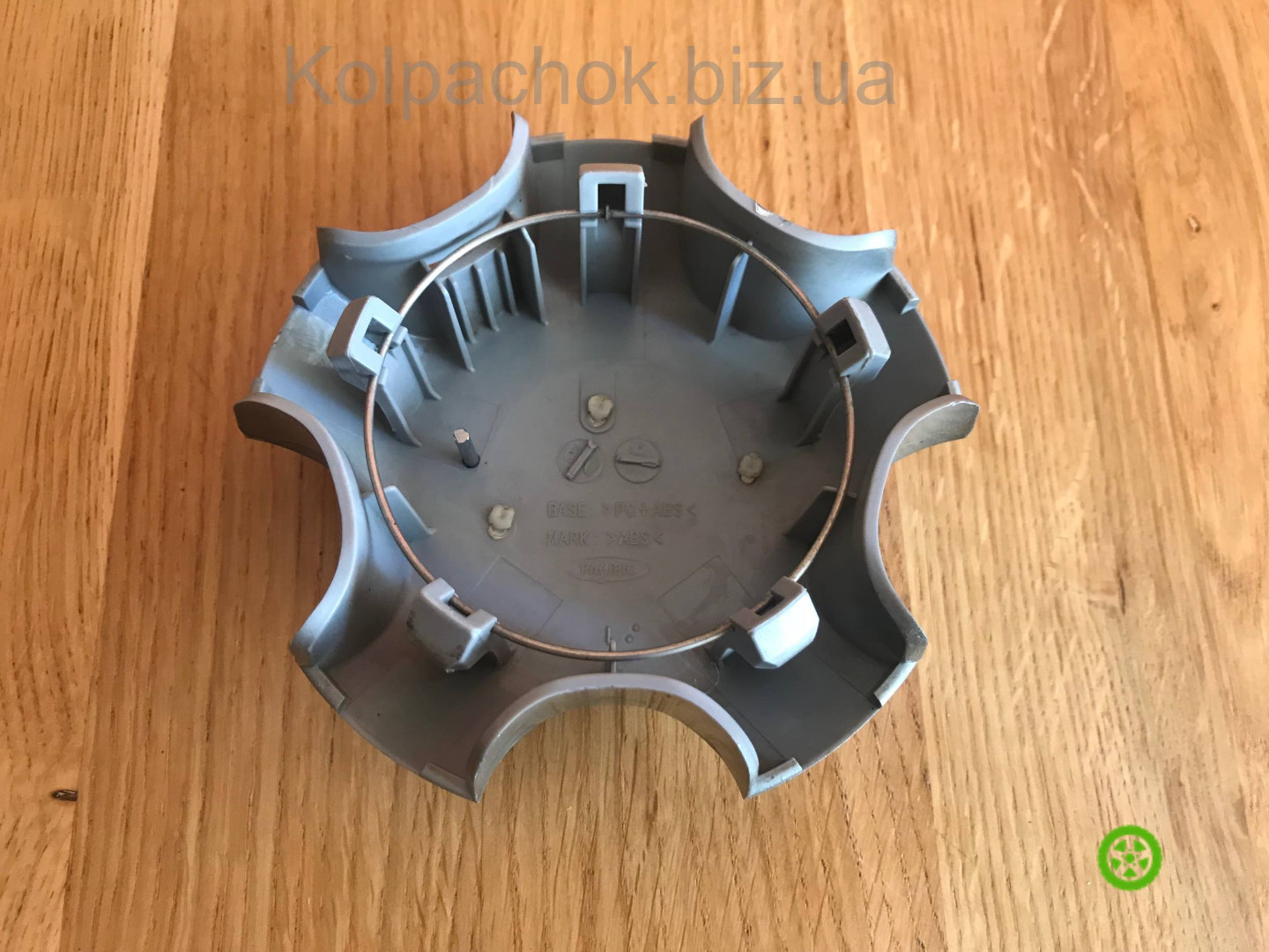Original center caps for alloy wheels  Toyota RAV4 42603-42120