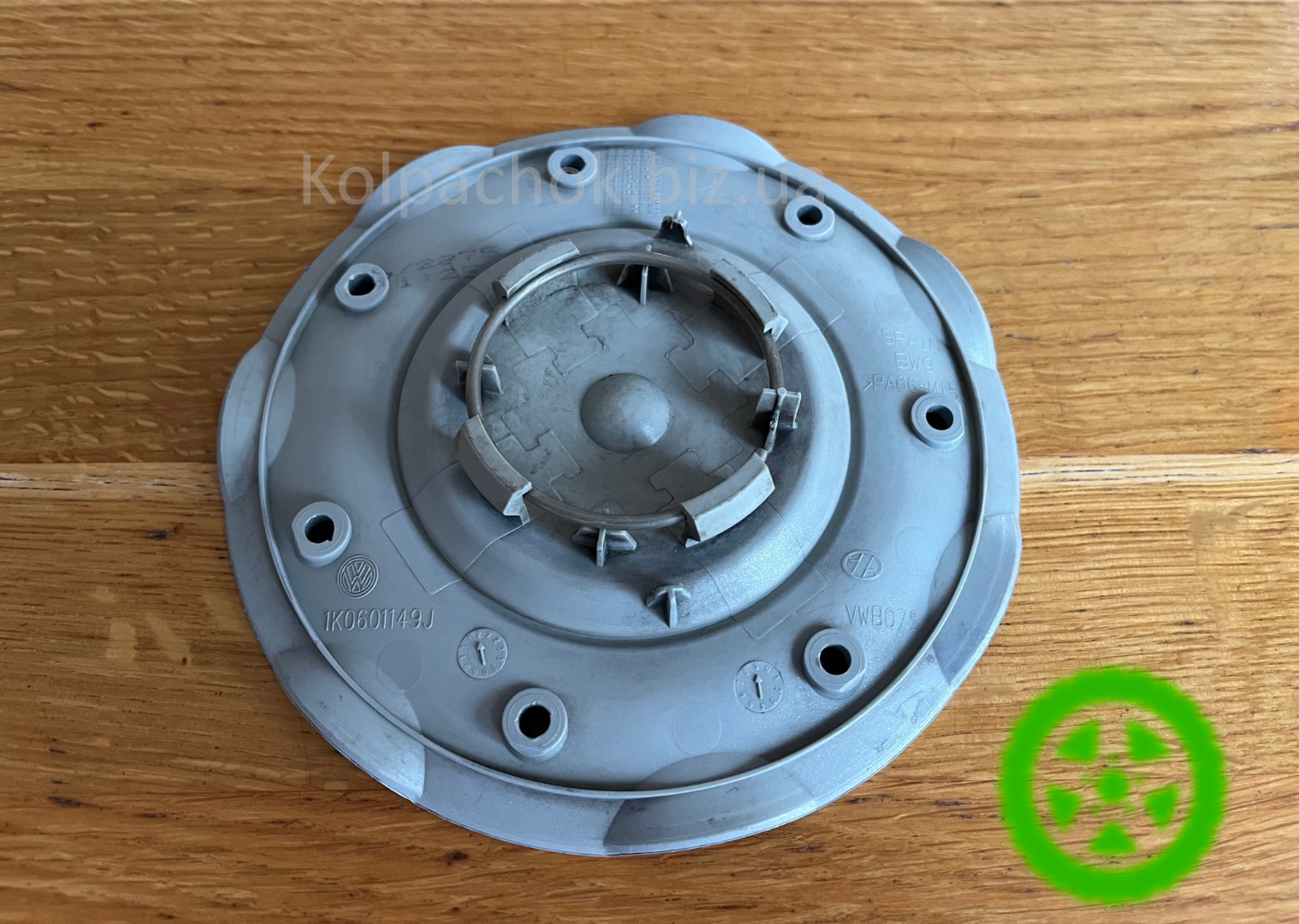 Оригінальний ковпачок для дисків Volkswagen 1K0601149J