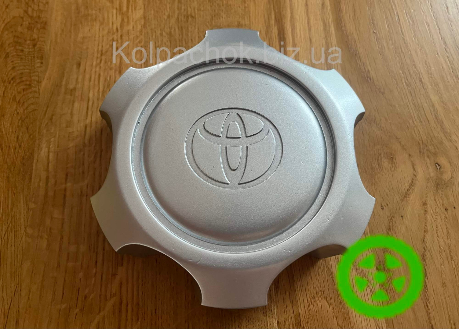 Оригінальний ковпачок для дисків Toyota 4260335630