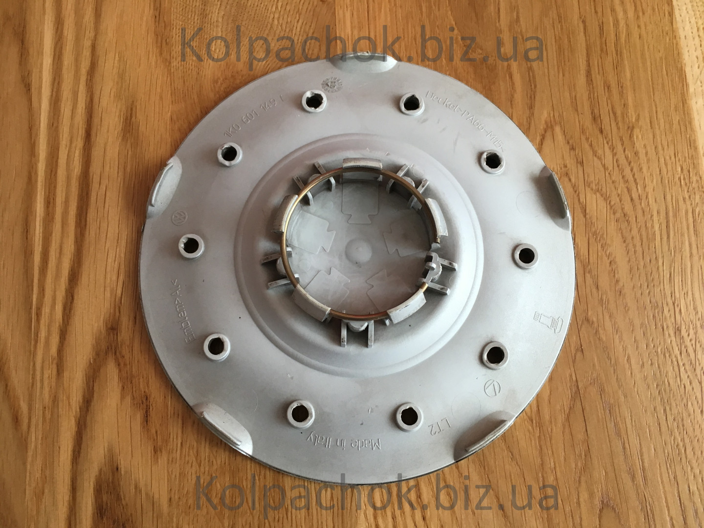 Wheel center caps  Volkswagen 1K0601149C