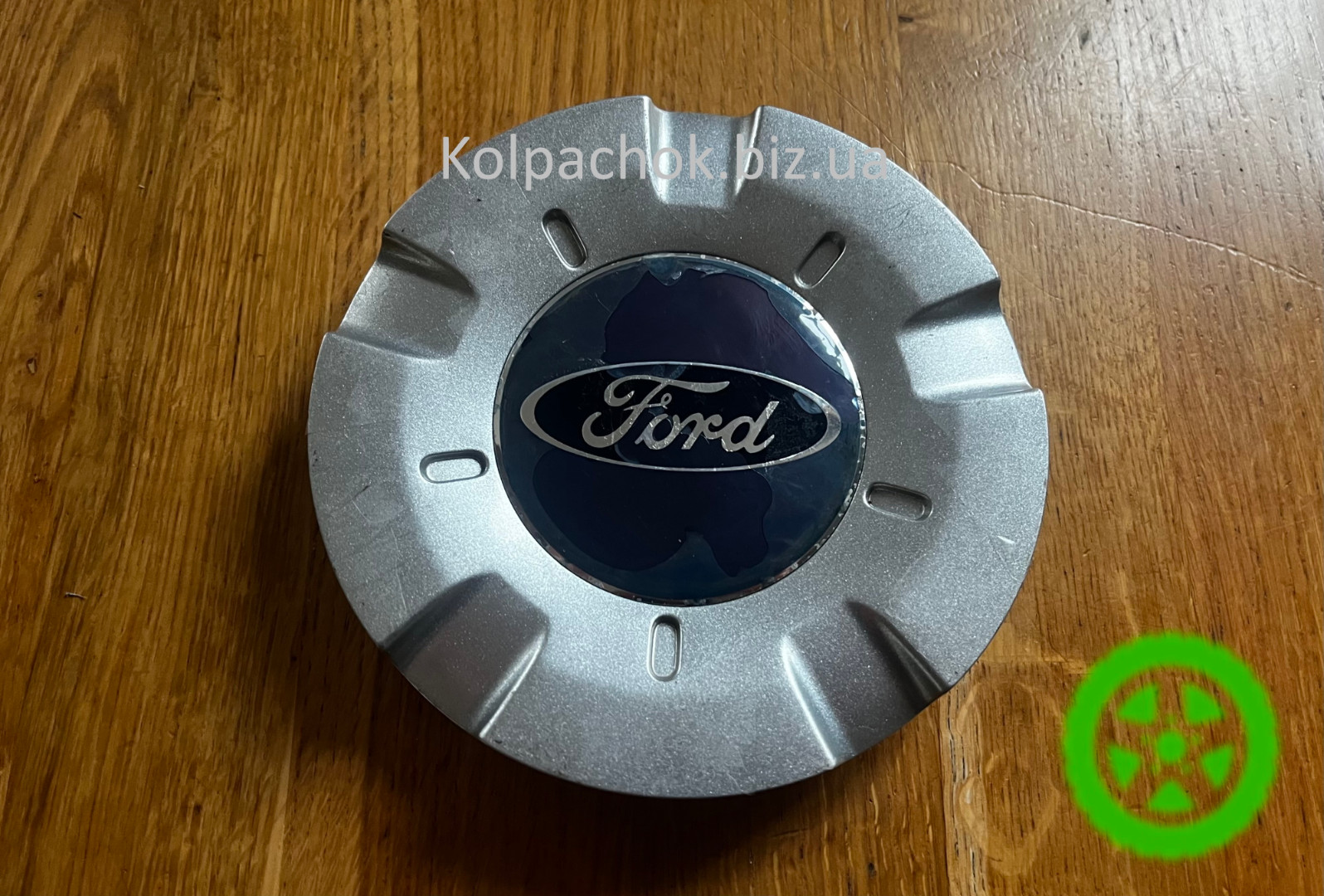 Оригінальний ковпачок для дисків Ford 2N111000AA
