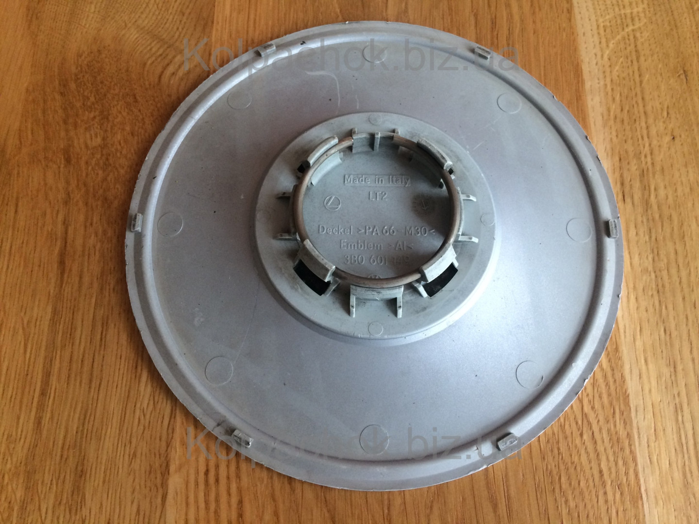 Оригінальний ковпачок для дисків Volkswagen 3B0601149