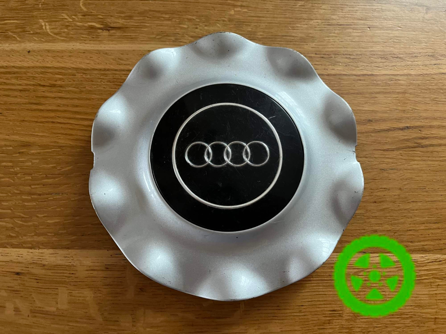 Wheel caps Audi 4A0601165B (original)