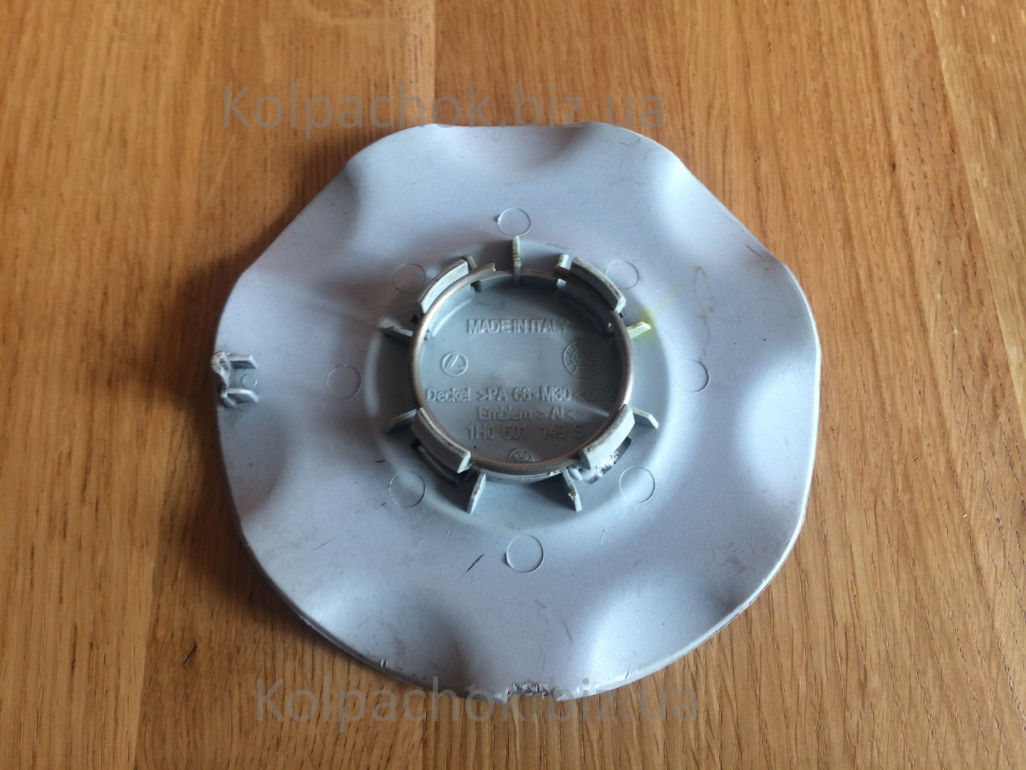 Оригінальний ковпачок для дисків Volkswagen 1H0601149S