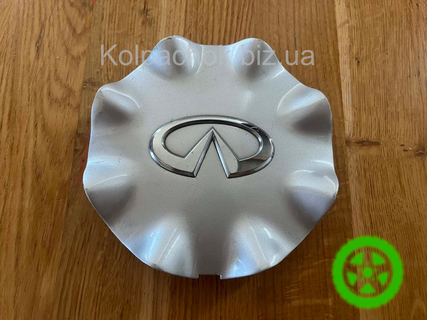 Оригинальный колпачок на диски Infiniti 403151BB2A