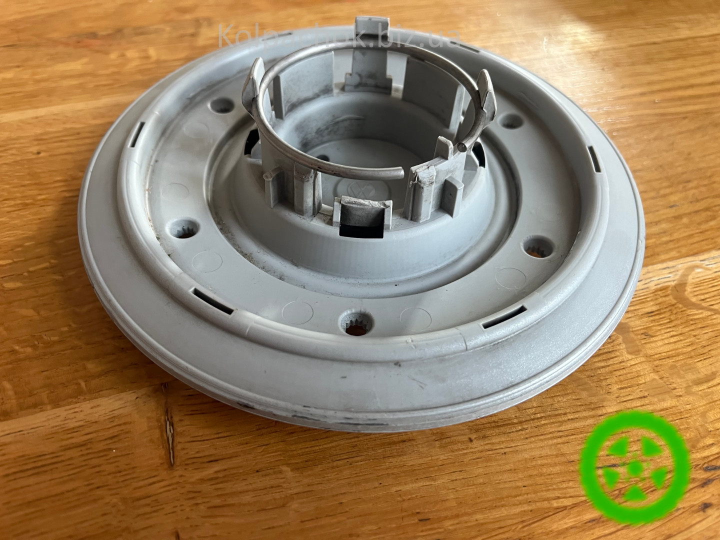 Оригінальний ковпачок на диски Volkswagen 7L6601149A
