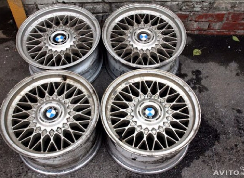 Оригінальний ковпачок для дисків BMW 36131182271