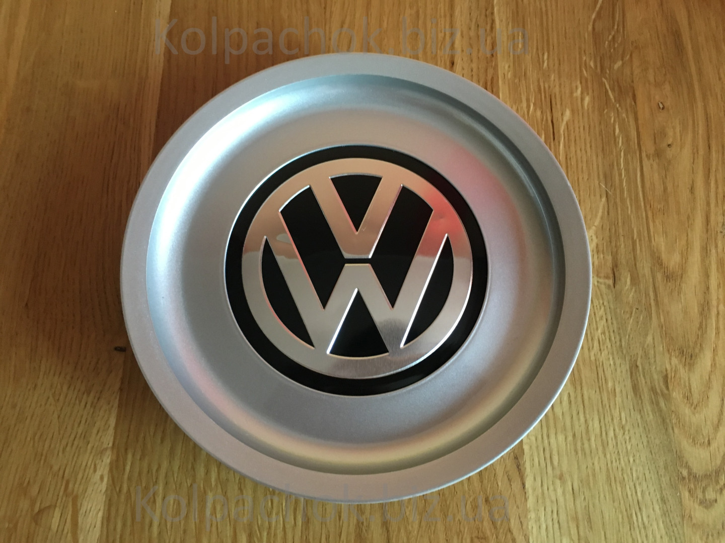 Ковпачок на диски Volkswagen Golf Bora 1J0601149B