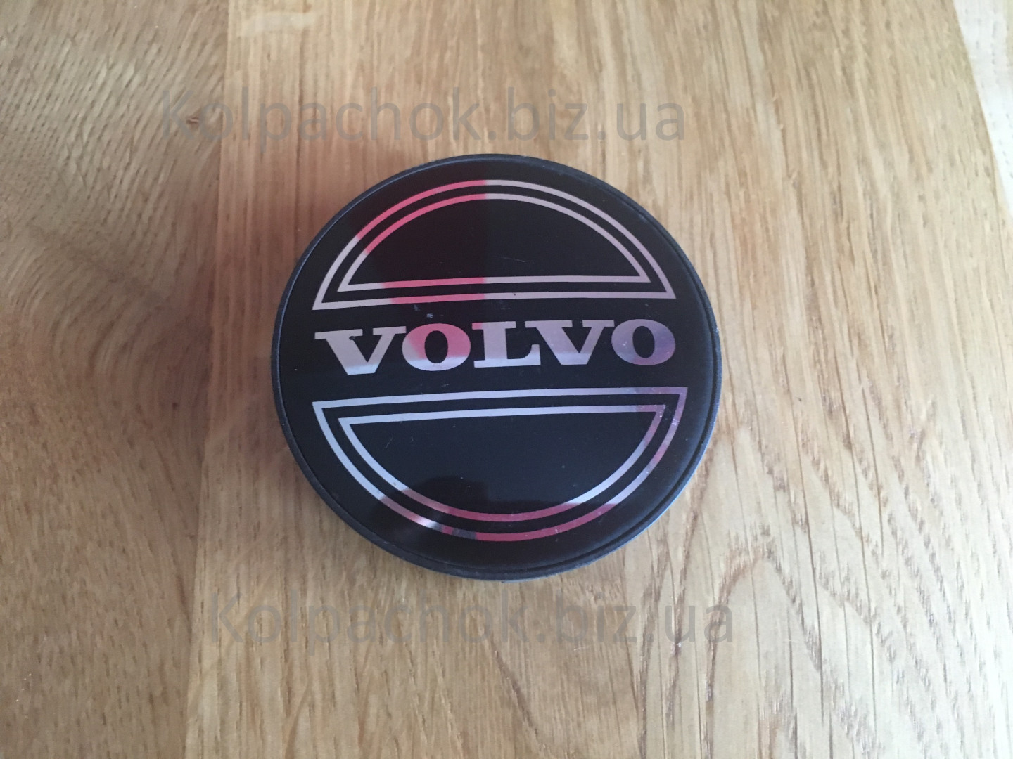 Оригинальный колпачок на литые диски Volvo 30638643