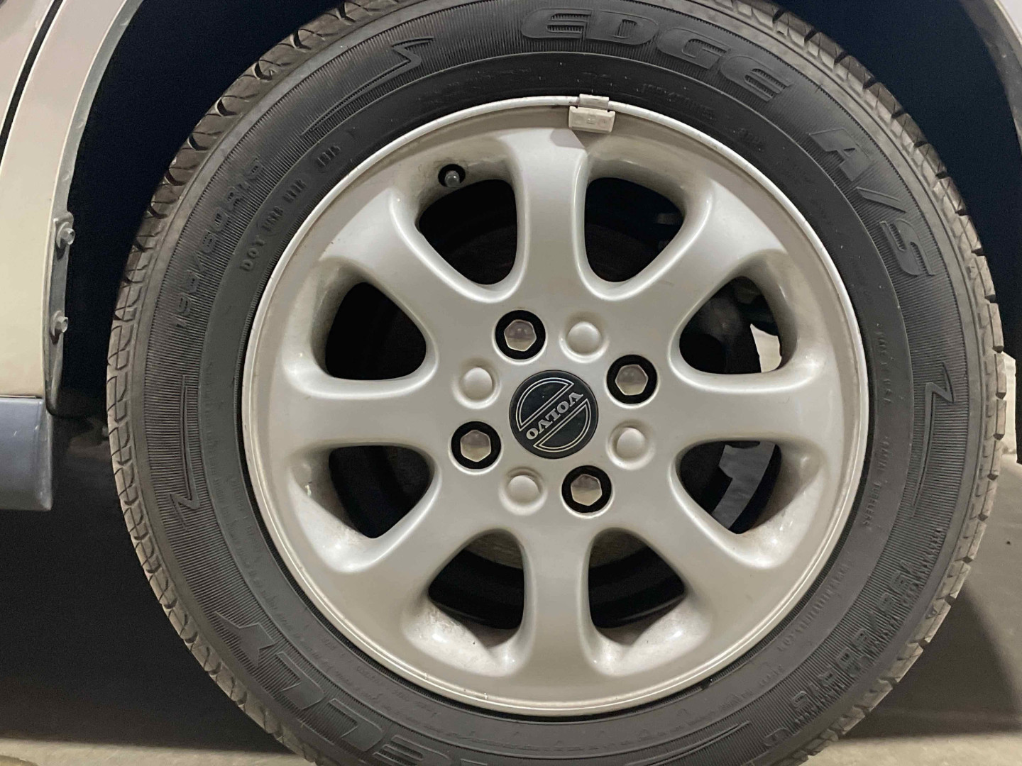 Оригінальний ковпачок диска Volvo 30638643 – 59мм / 56мм