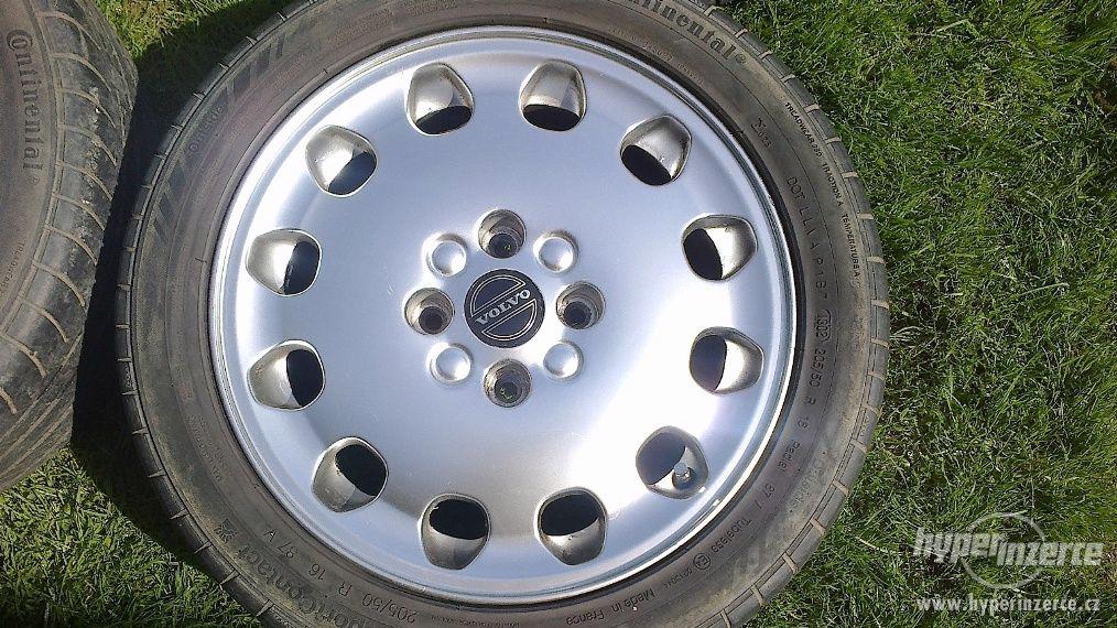 Оригінальний ковпачок диска Volvo 30638643 – 59мм / 56мм