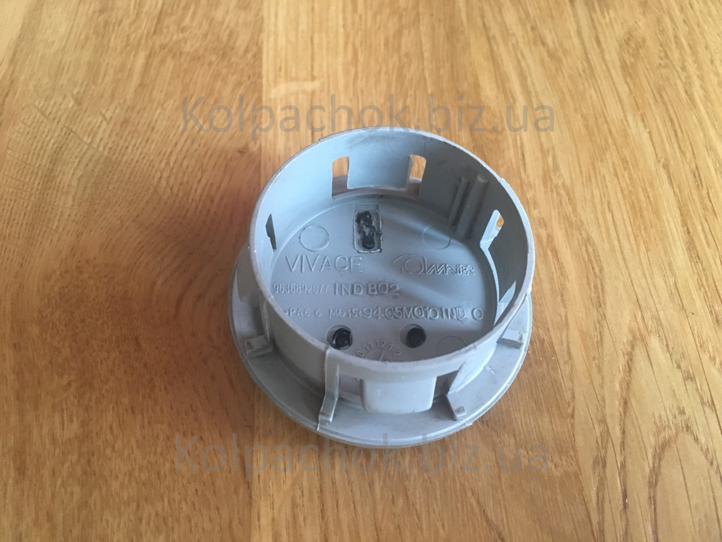 Оригінальний ковпачок для диски  Peugeot 9636892077 542102 (оригінал)