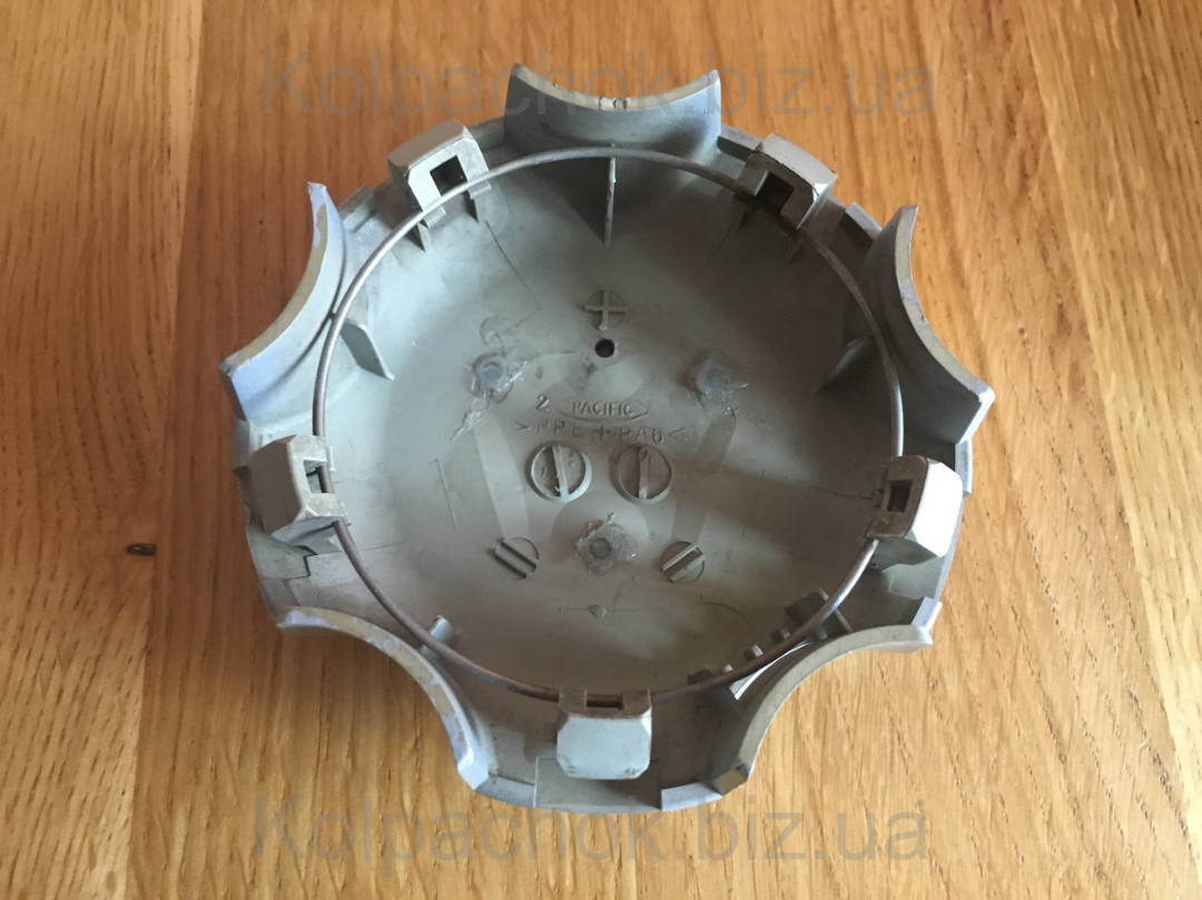 Оригінальний ковпачок для дисків Toyota 4260348020