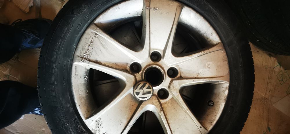 Ковпачок для дисків Volkswagen 1J0601171