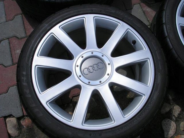 Ковпачок для дисків Audi 8D0601165K