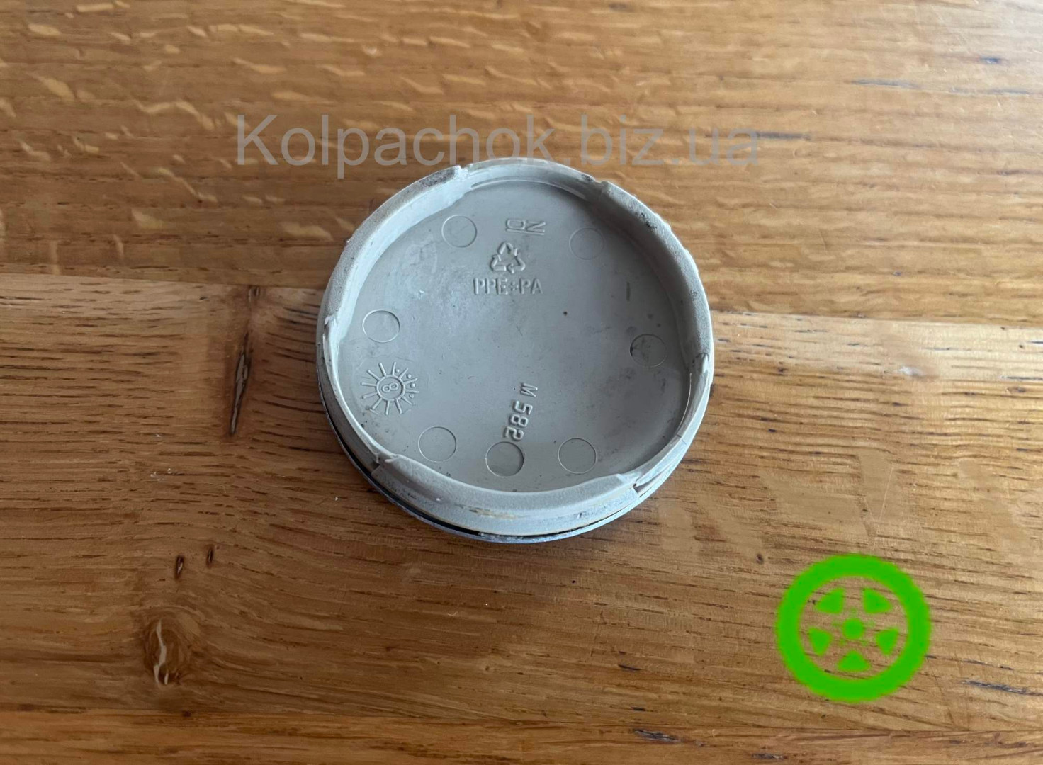 Оригинальний ковпачок Daihatsu M582