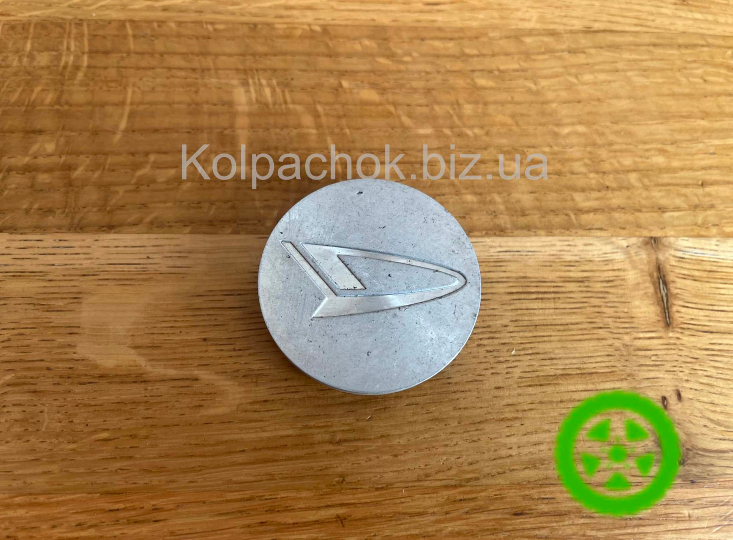 Оригінальний ковпачок на диски Daihatsu (49/45)