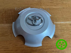 Оригинальный колпачок на диски Toyota 0030294