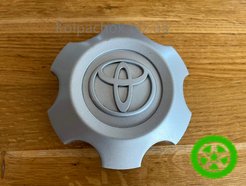 Оригінальний ковпачок на диски Toyota Hilux 42603-0K150