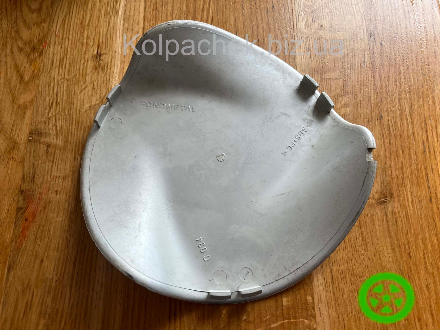 Оригінальний ковпачок для дисків Fondmetal C034