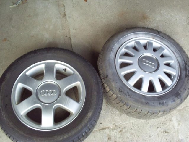 Ковпачок для дисків Audi 8L0601165A без логотипу