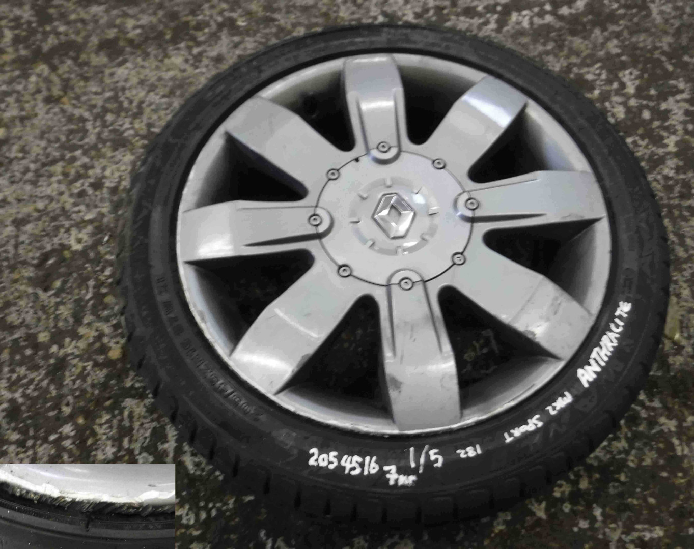 Оригінальний ковпачок для дисків Renault 8200266227