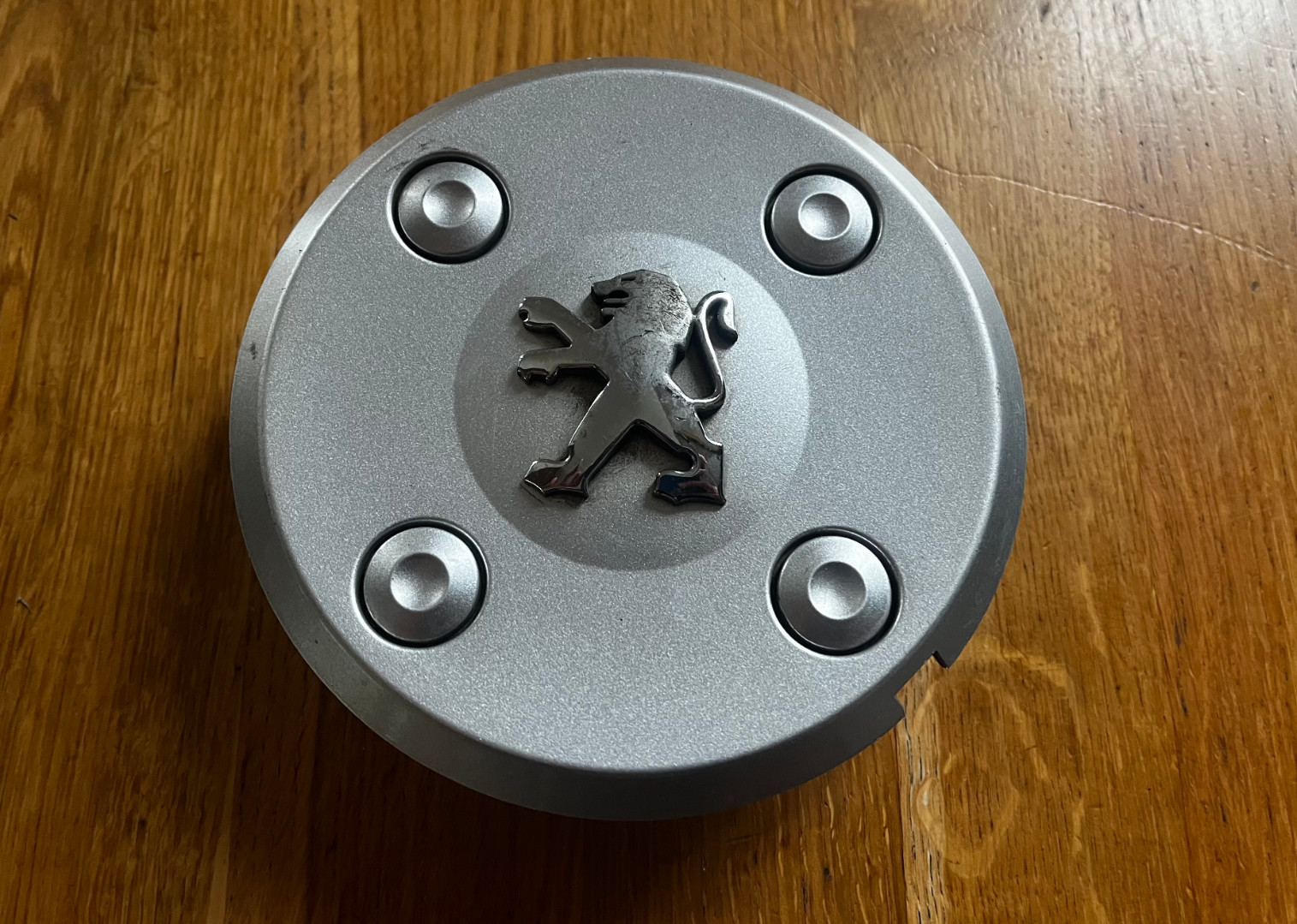 Оригинальный колпачок на диски Peugeot 9649542080