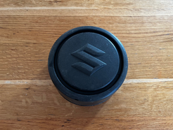 Оригинальный колпачок на диски Suzuki Jimny 43252-76J00