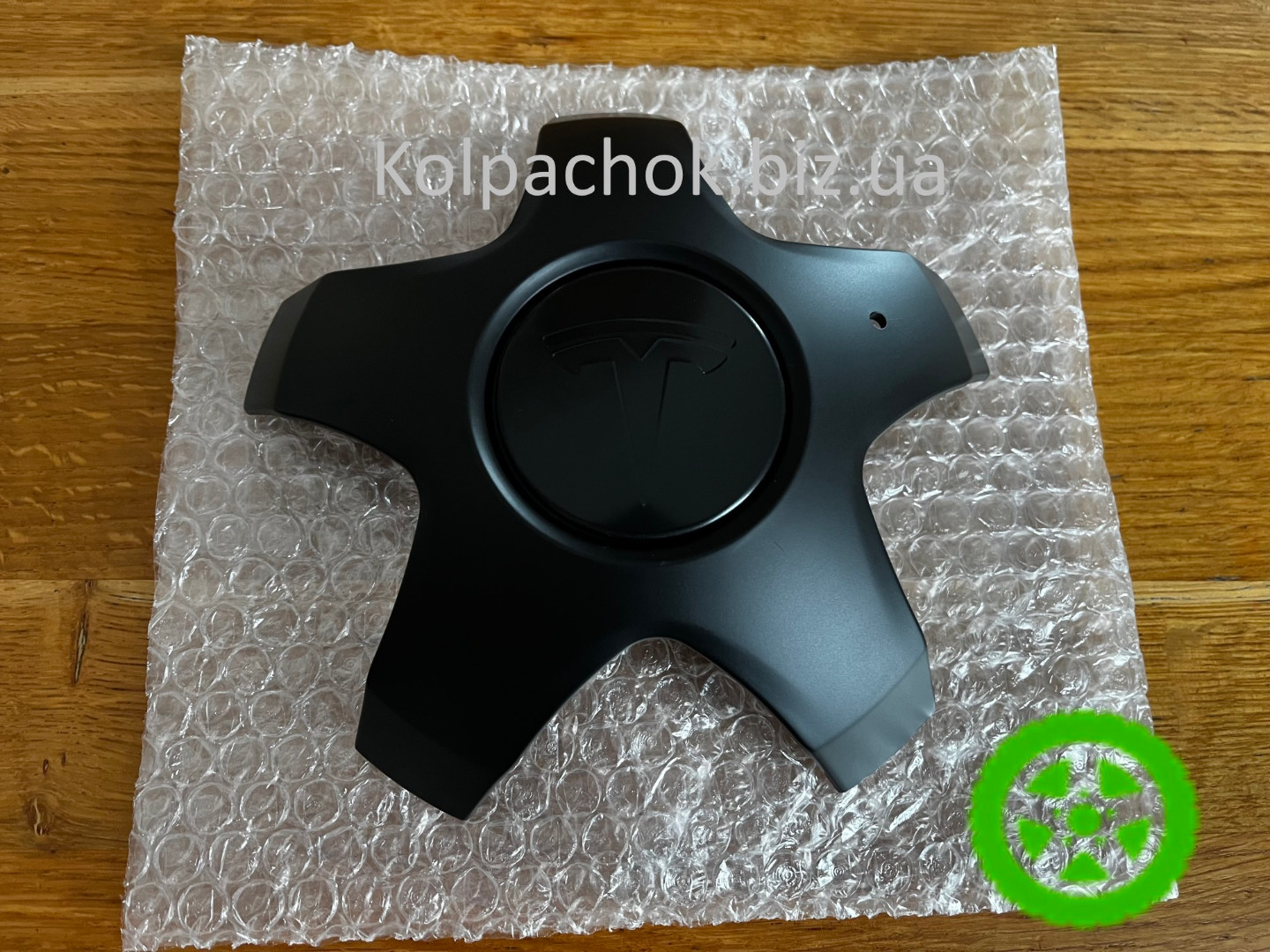 The center caps for alloy wheels Tesla Model S X 1420238-00-A