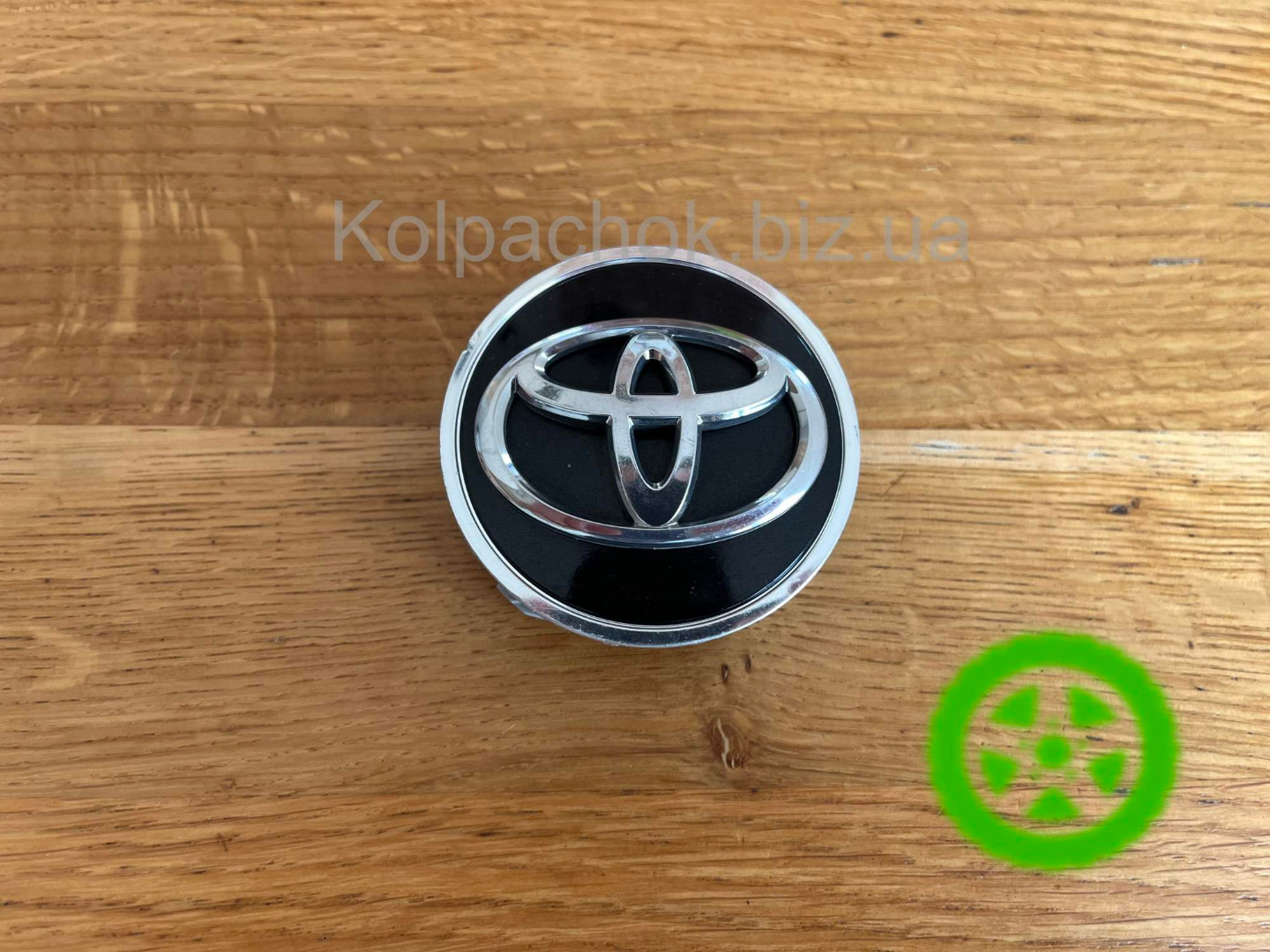 Оригинальный колпачок на диски  Toyota 42603-48140