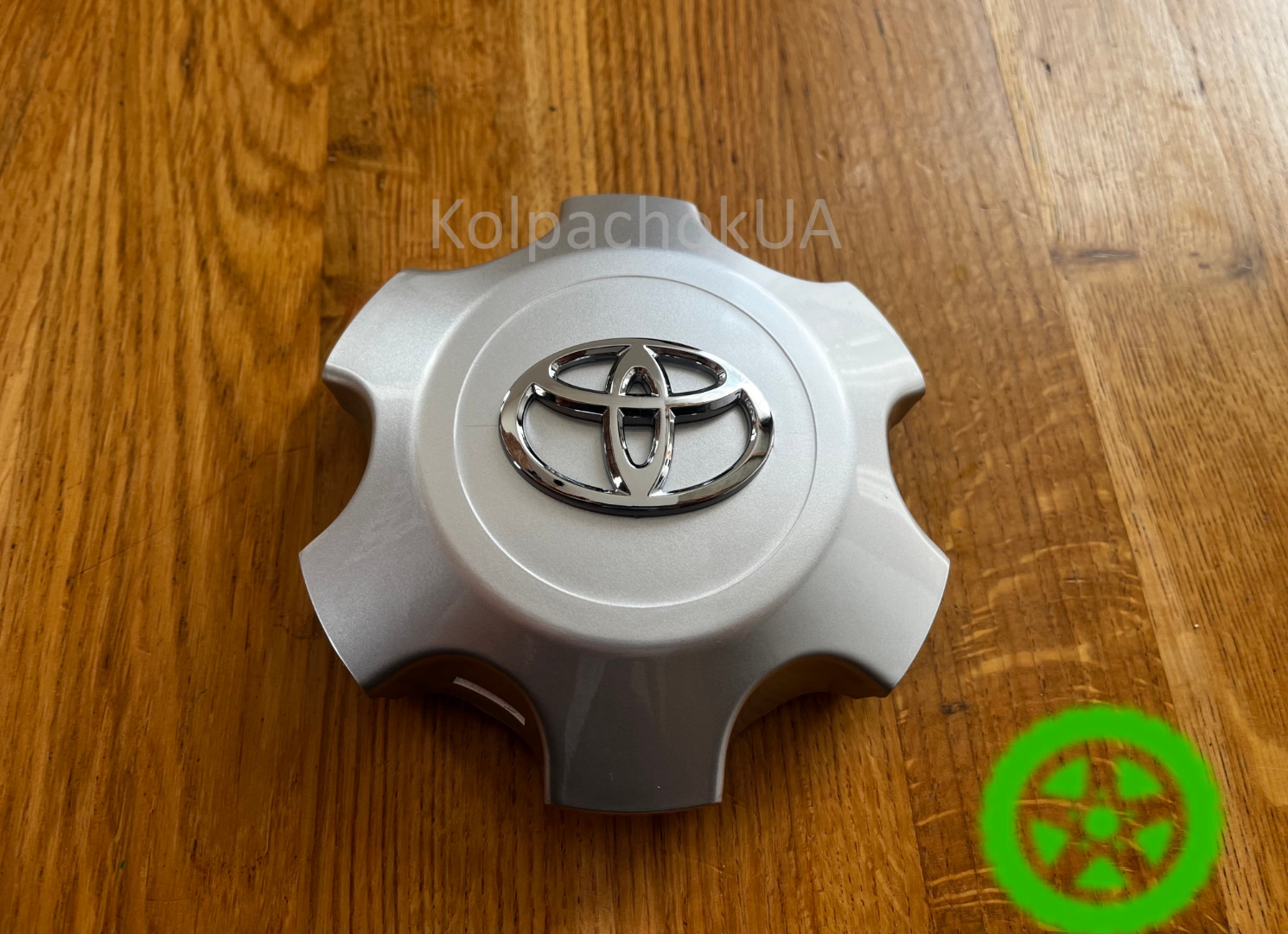Ковпачок диска Toyota Land Cruiser Prado (140мм / 120мм) — 4260B-60160