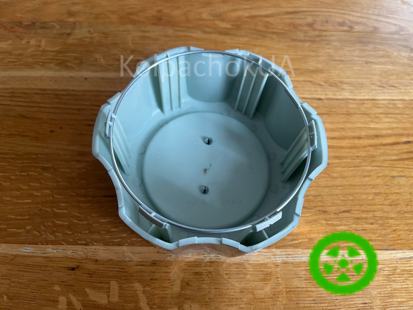 Nissan Center Cap 40342-VK400 (129mm / 108mm) – fit NP300,  NAVARA