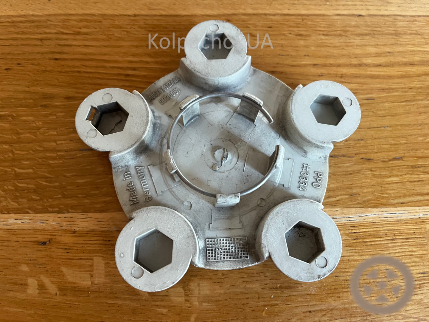 Оригінальний ковпачок диска Ford 5030051, A95VWX1137AA   — для Galaxy