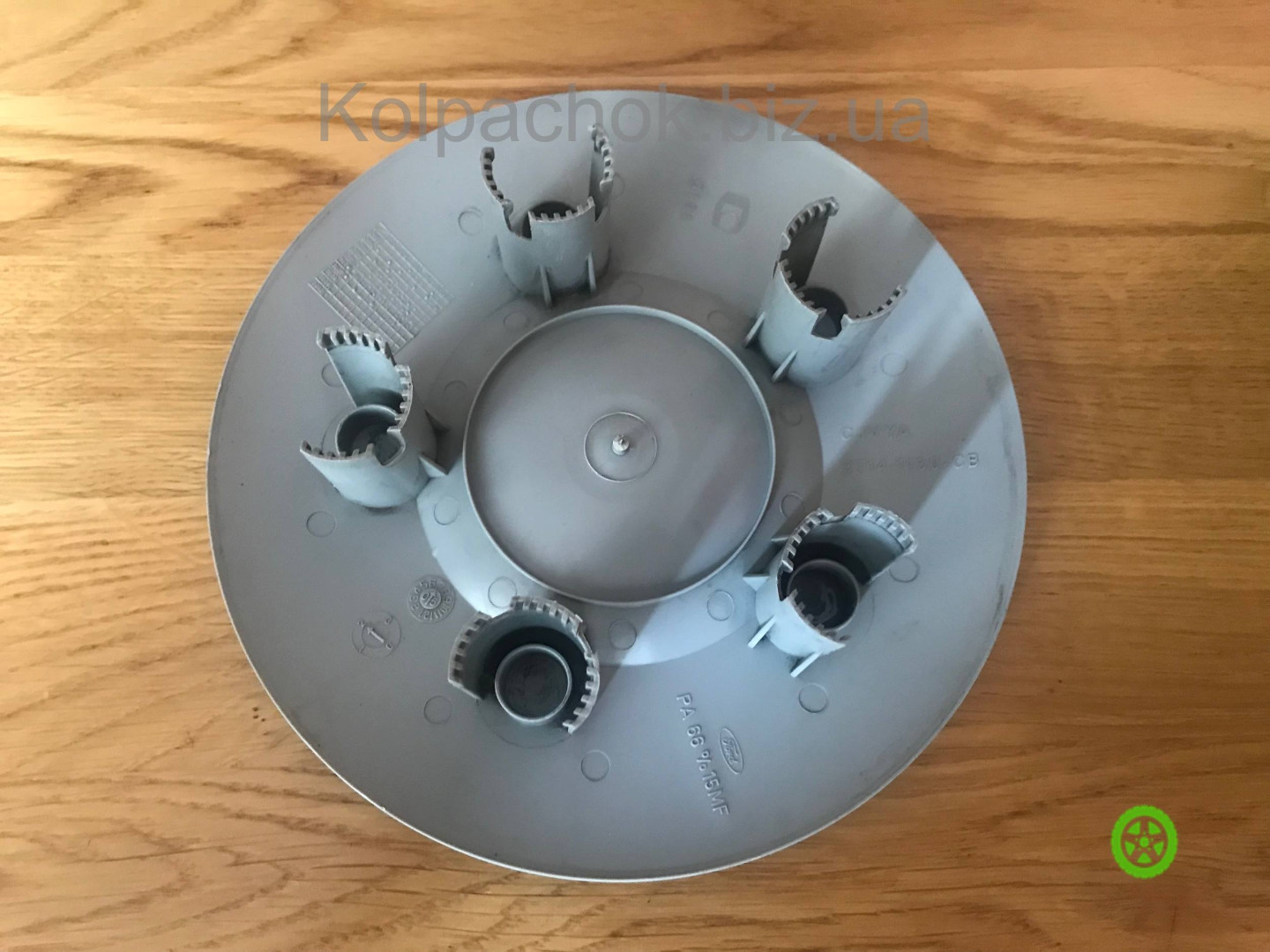 Оригінальний ковпачок для дисків Ford 2T141130CB