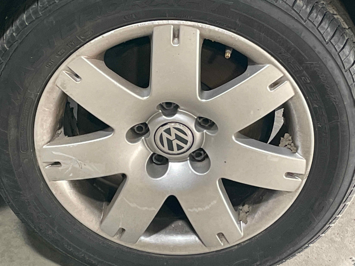 Ковпачок для дисків  Volkswagen 7D0601165