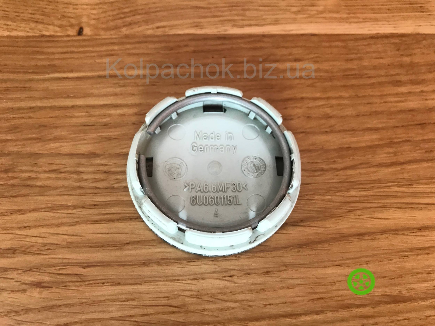 Оригінальний ковпачок для дисків Skoda 6U0601151L