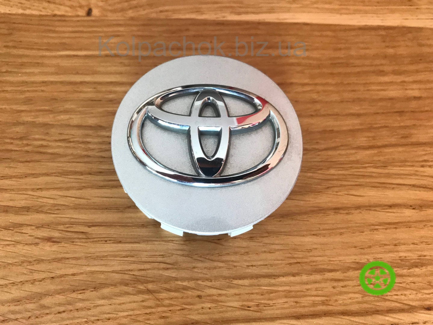 Оригінальний ковпачок для дисків Toyota  42603-08030
