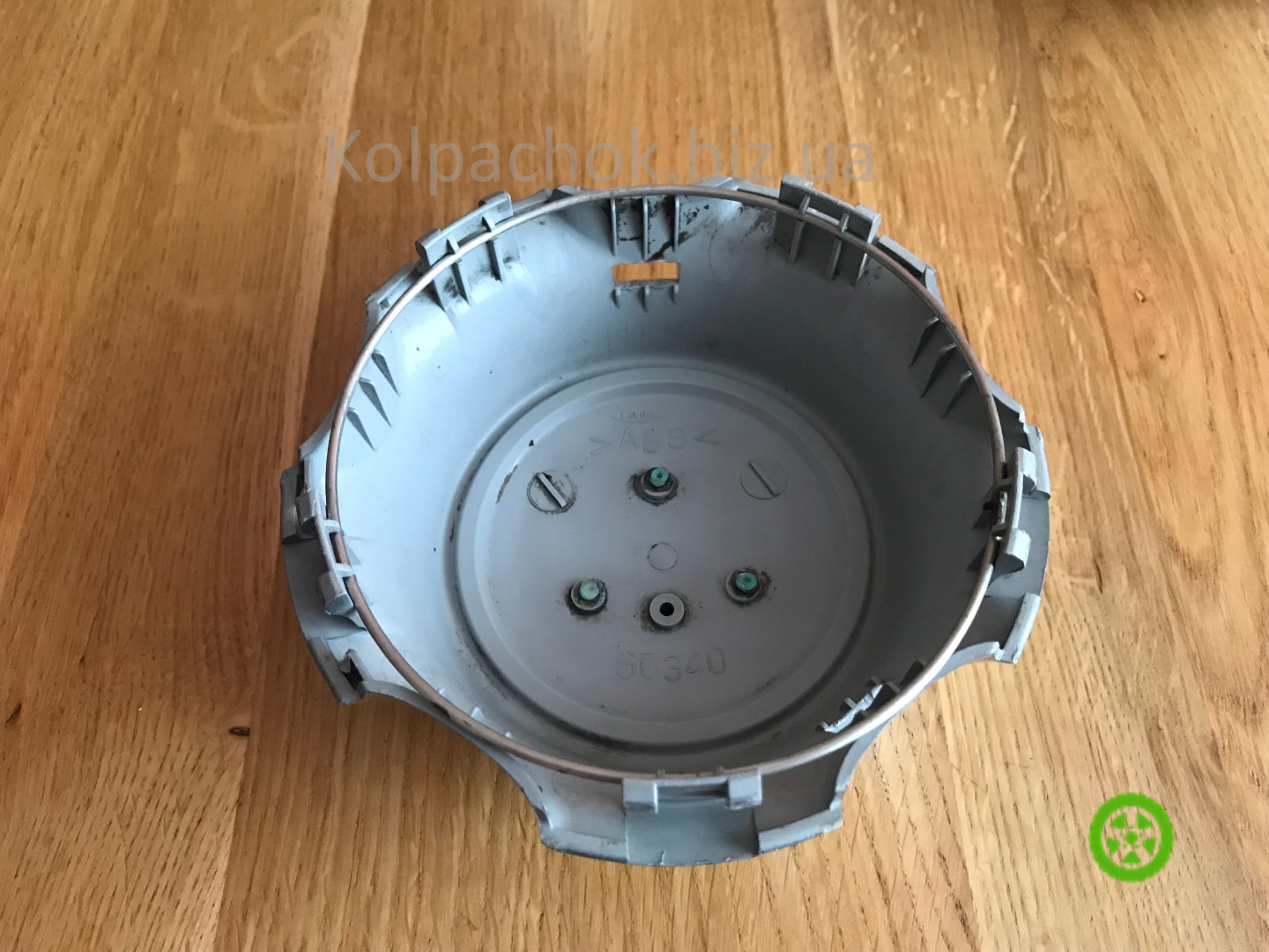 Оригінальний ковпачок для дисків Toyota 4260360430