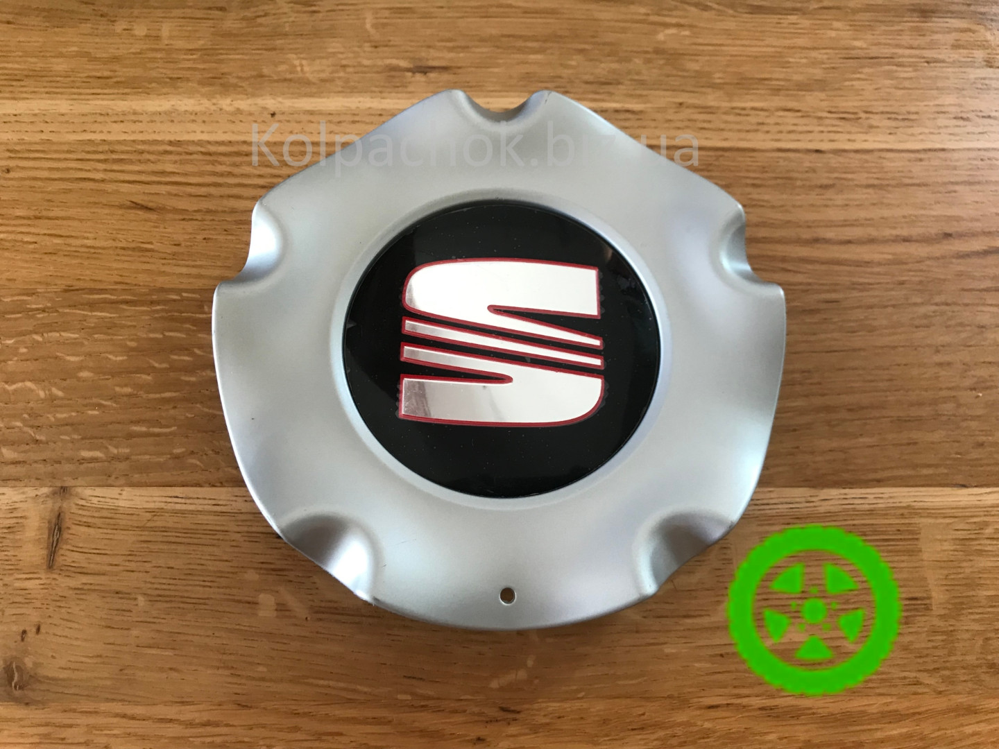 Wheel center  caps Seat 1M0601149P (original)