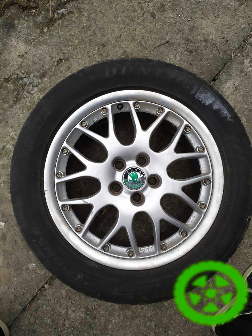 Wheel center caps Skoda 1Z0601151A