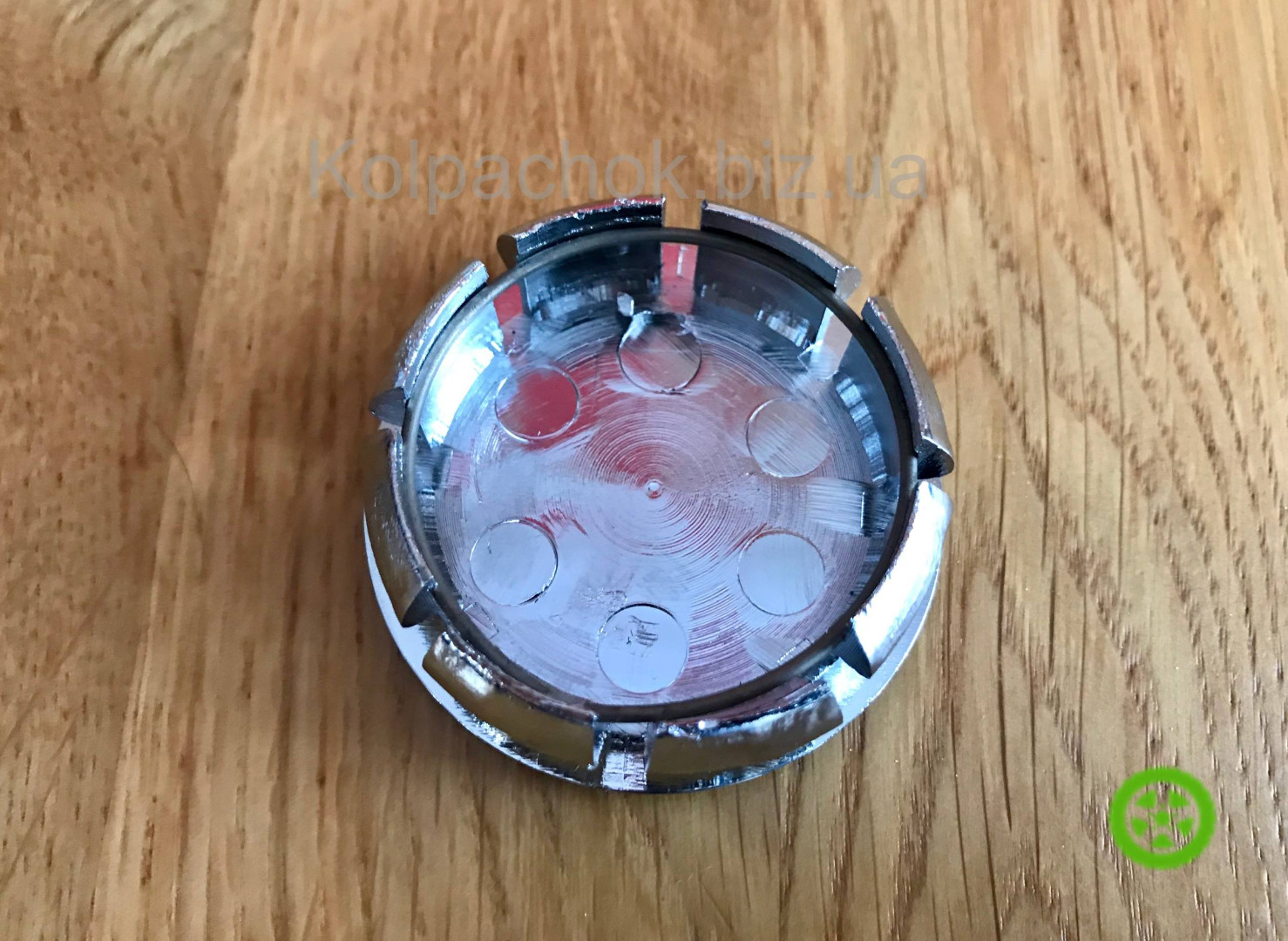 Ковпачки на диски Chrysler 04895899